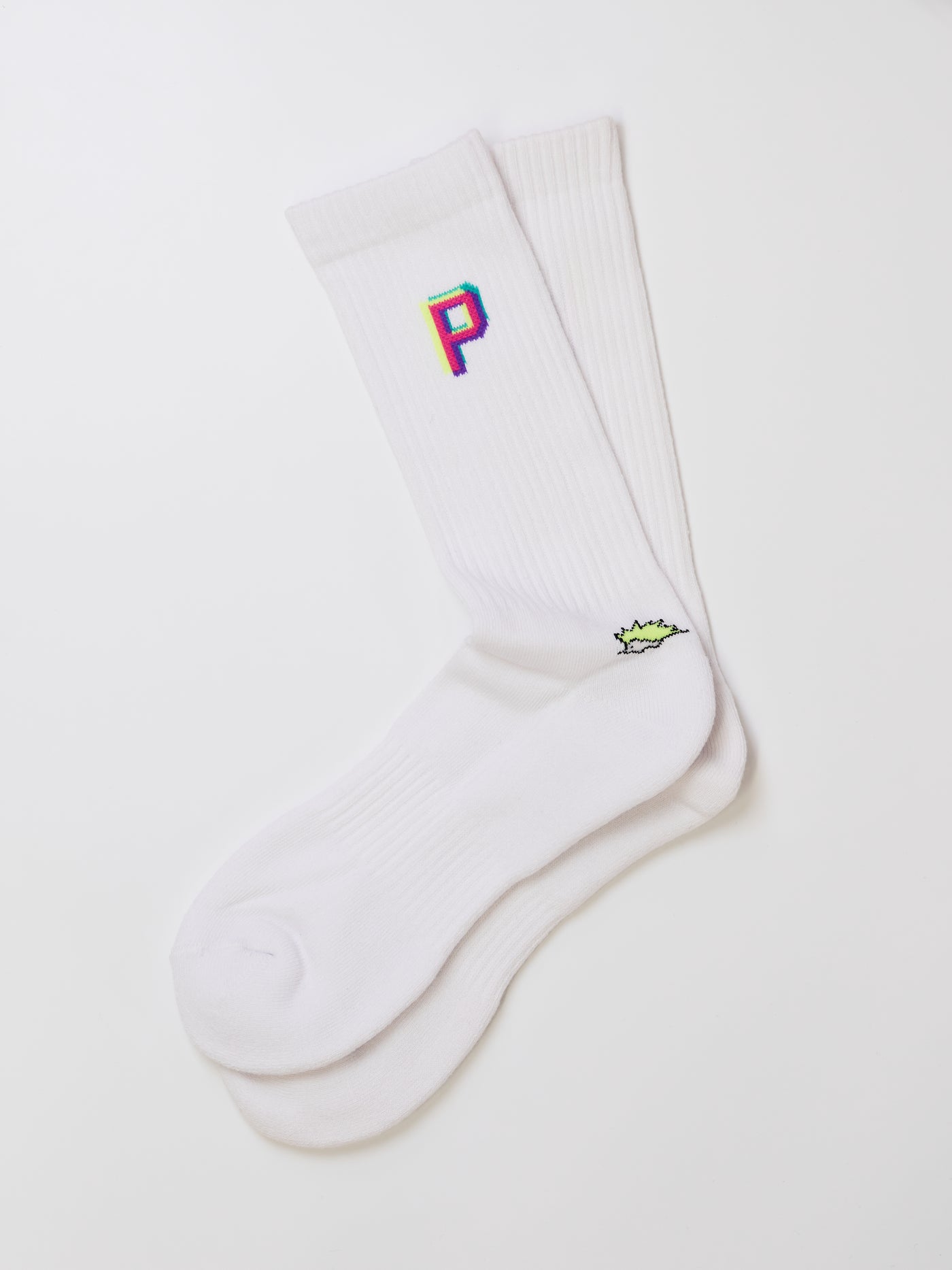 『P』gradation logo socks  -white-